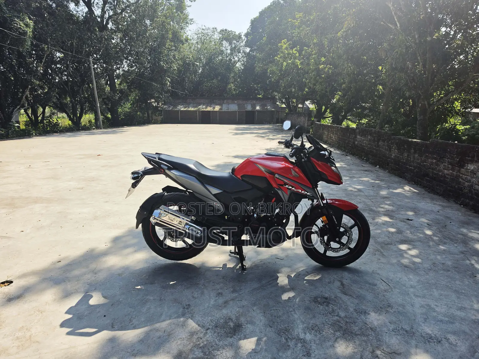 হোন্ডা এক্স-ব্লেড ১৬০ ২০২৪ রেড