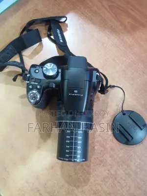 Fujifilm Finepix S4300 14MP 26x Zoom Bridge Camera