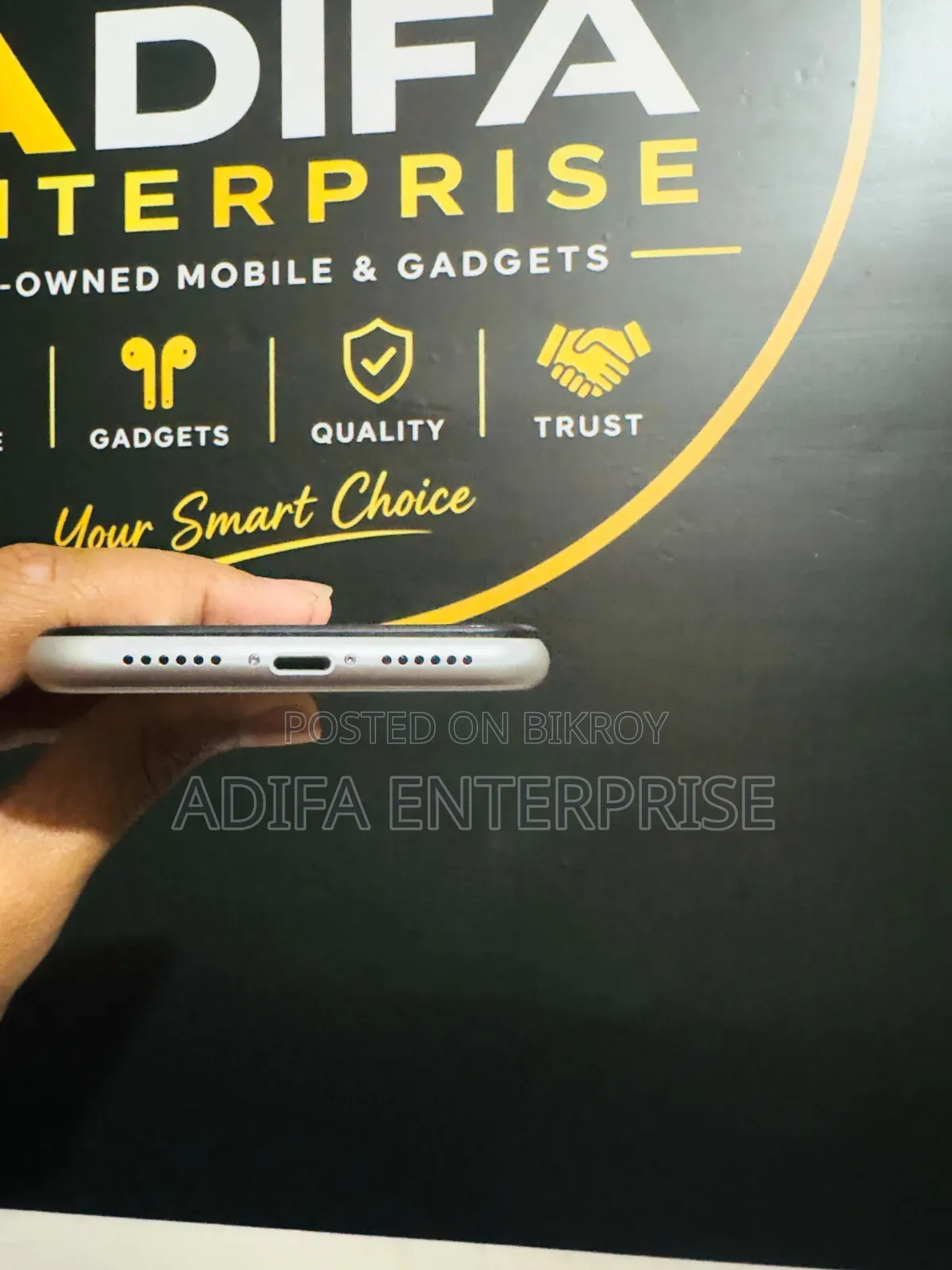 Apple iPhone XR 128 GB White