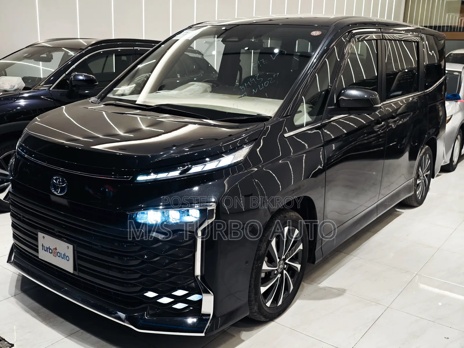 Toyota Voxy 2022 Black