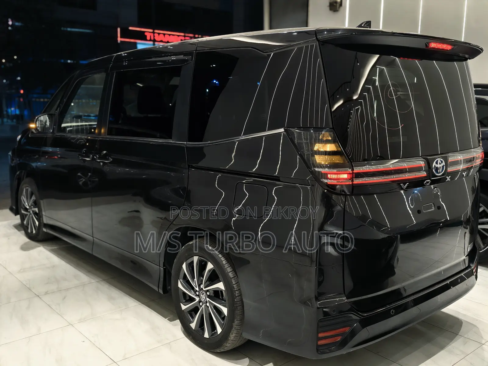 Toyota Voxy 2022 Black