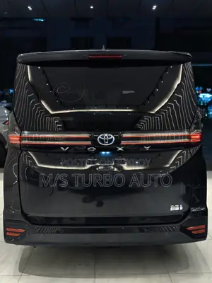 Toyota Voxy 2022 Black