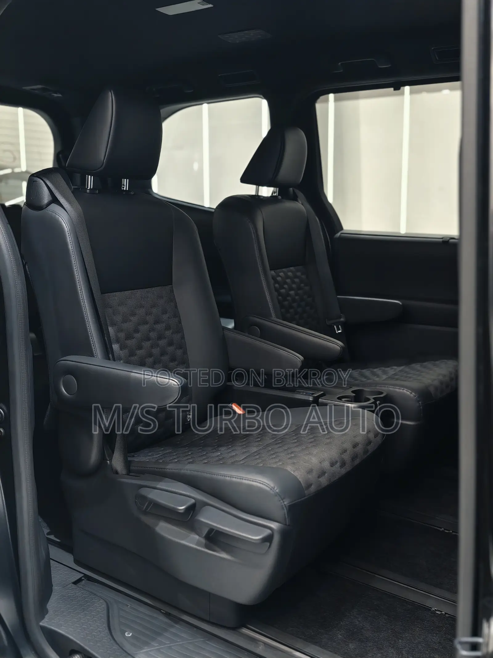 Toyota Voxy 2022 Black