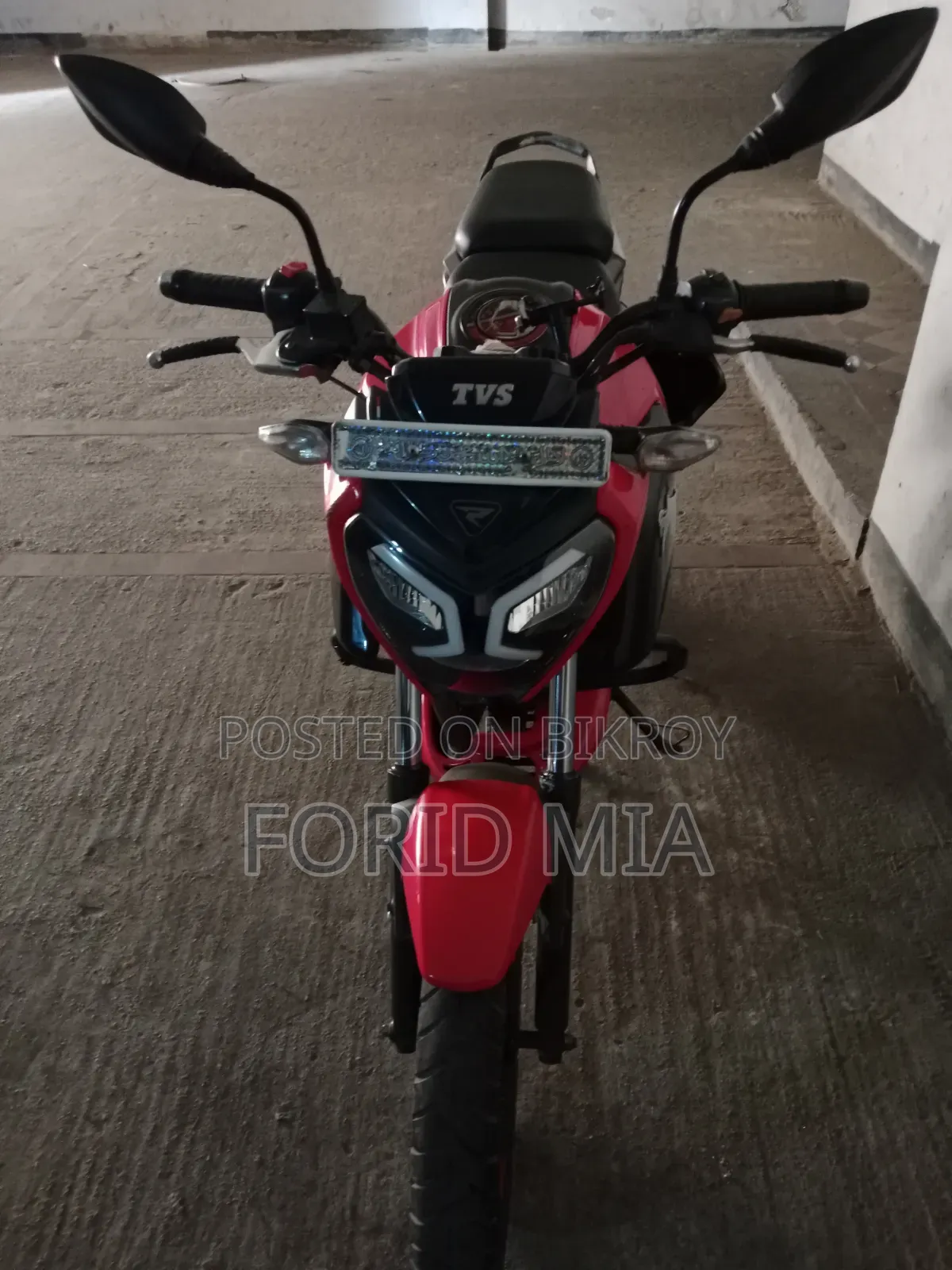TVS Raider 125 2022 Red