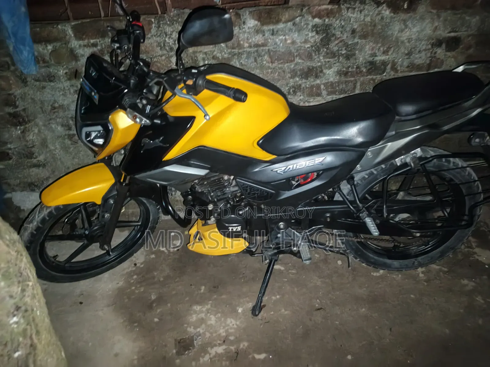 TVS Raider 125 2022 Yellow