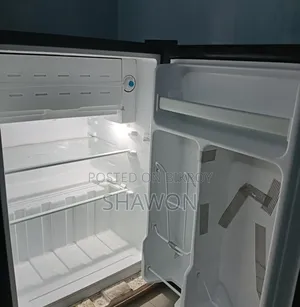 Walton Small Refrigerator - WFS-Tg2-C2sa-Rd - 72 LTR