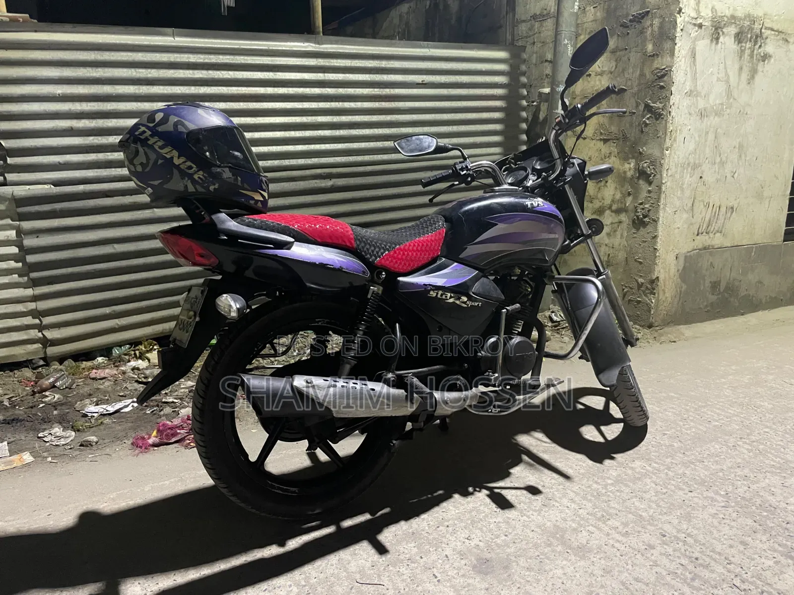 টিভিএস মেট্রো ২০১১ কালো