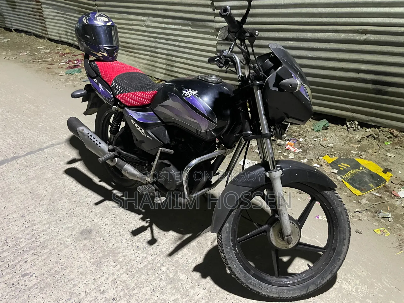 টিভিএস মেট্রো ২০১১ কালো