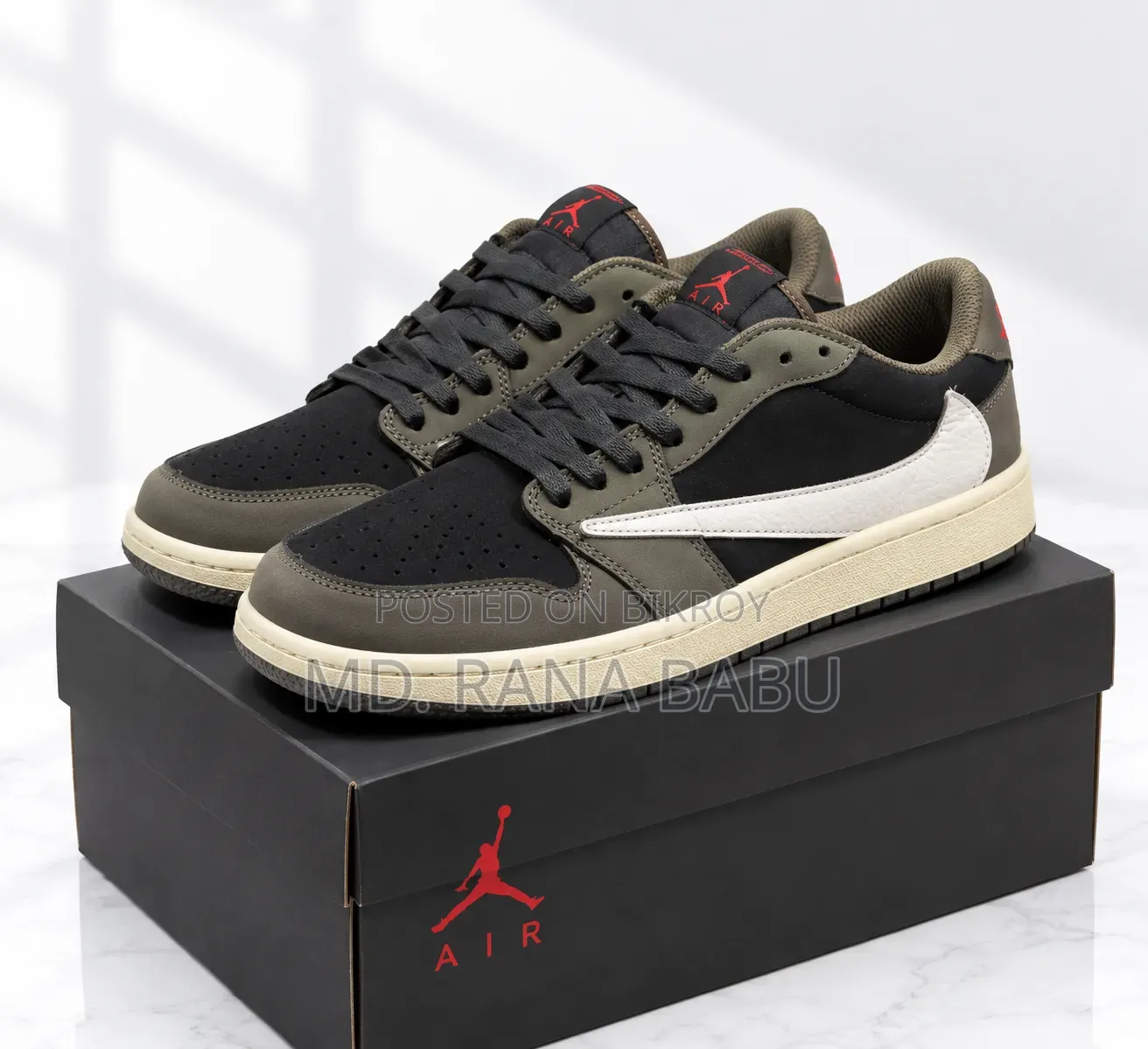 Nike Air Jordan 1 Retro Low OG SP (TB001) Sneakers