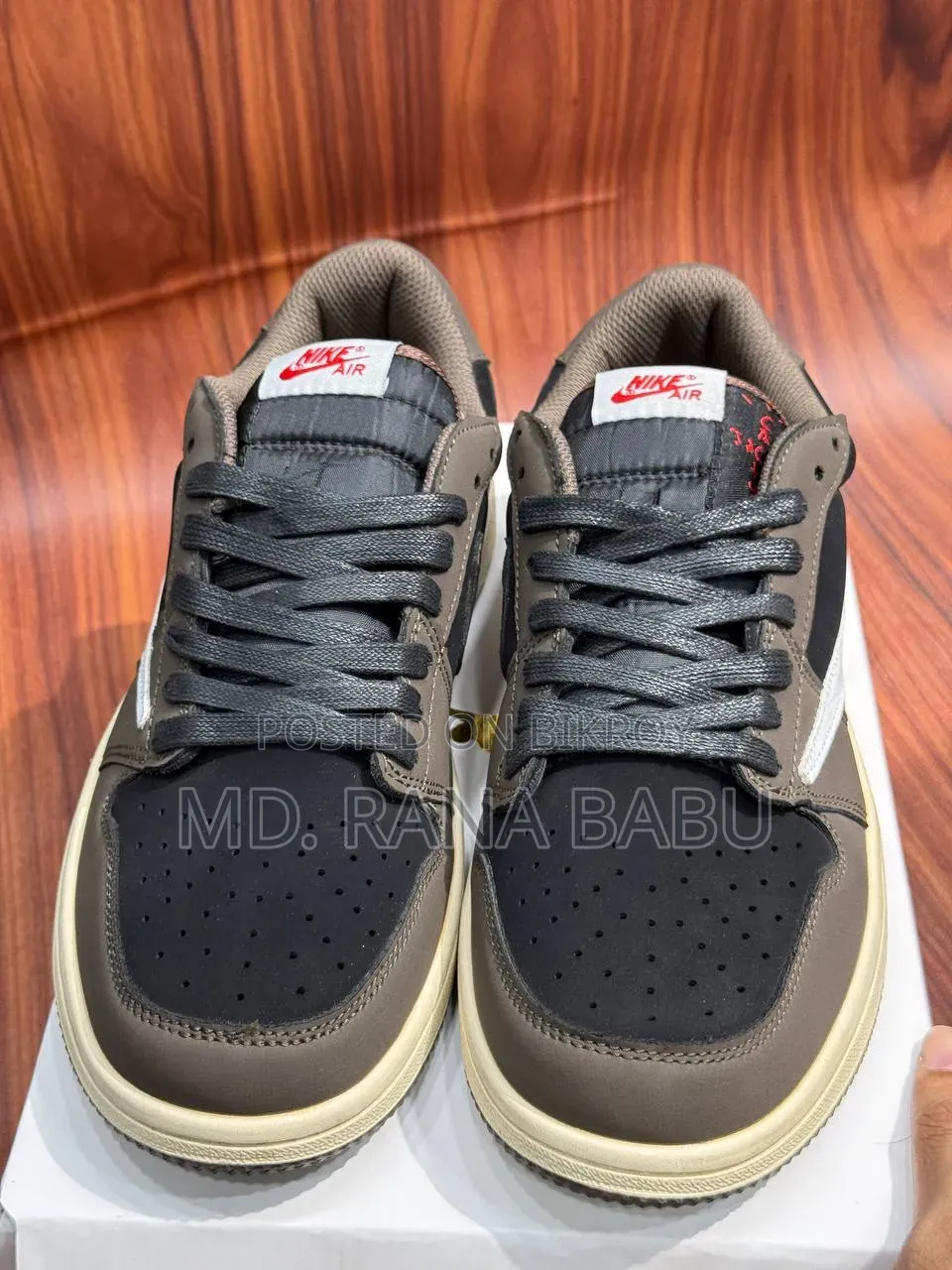 Nike Air Jordan 1 Retro Low OG SP (TB001) Sneakers