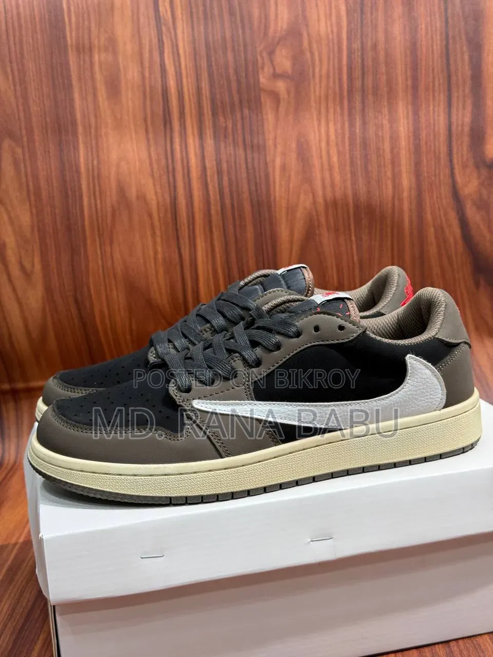 Nike Air Jordan 1 Retro Low OG SP (TB001) Sneakers
