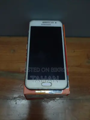 Samsung Galaxy J2 8 GB White