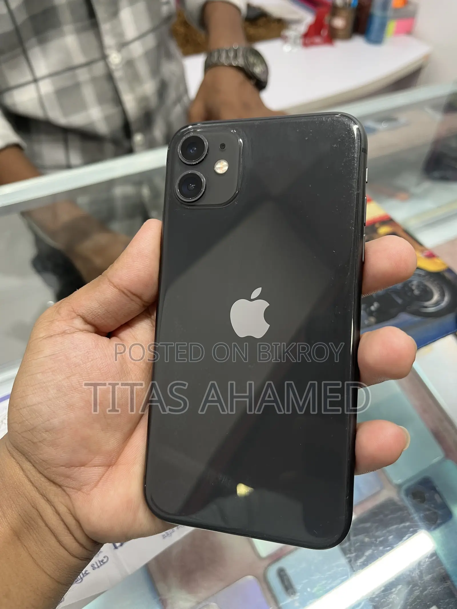 অ্যাপল আইফোন ১১ ৬৪ জিবি
