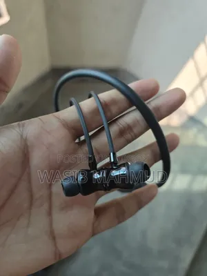 নেকব্যান্ড হেডফোন