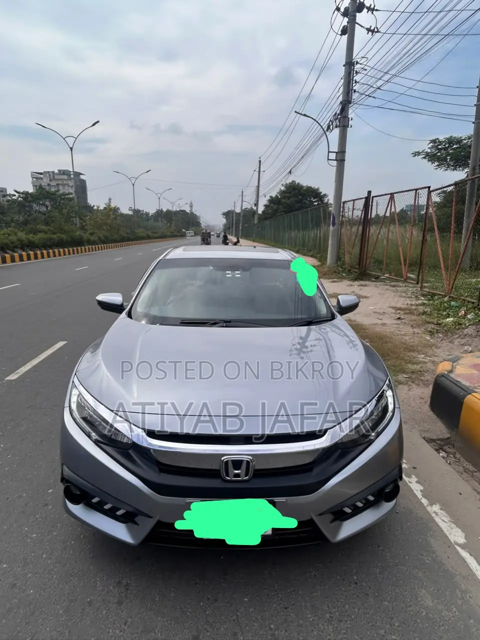 হোন্ডা সিভিক ২০১৭ রূপালি