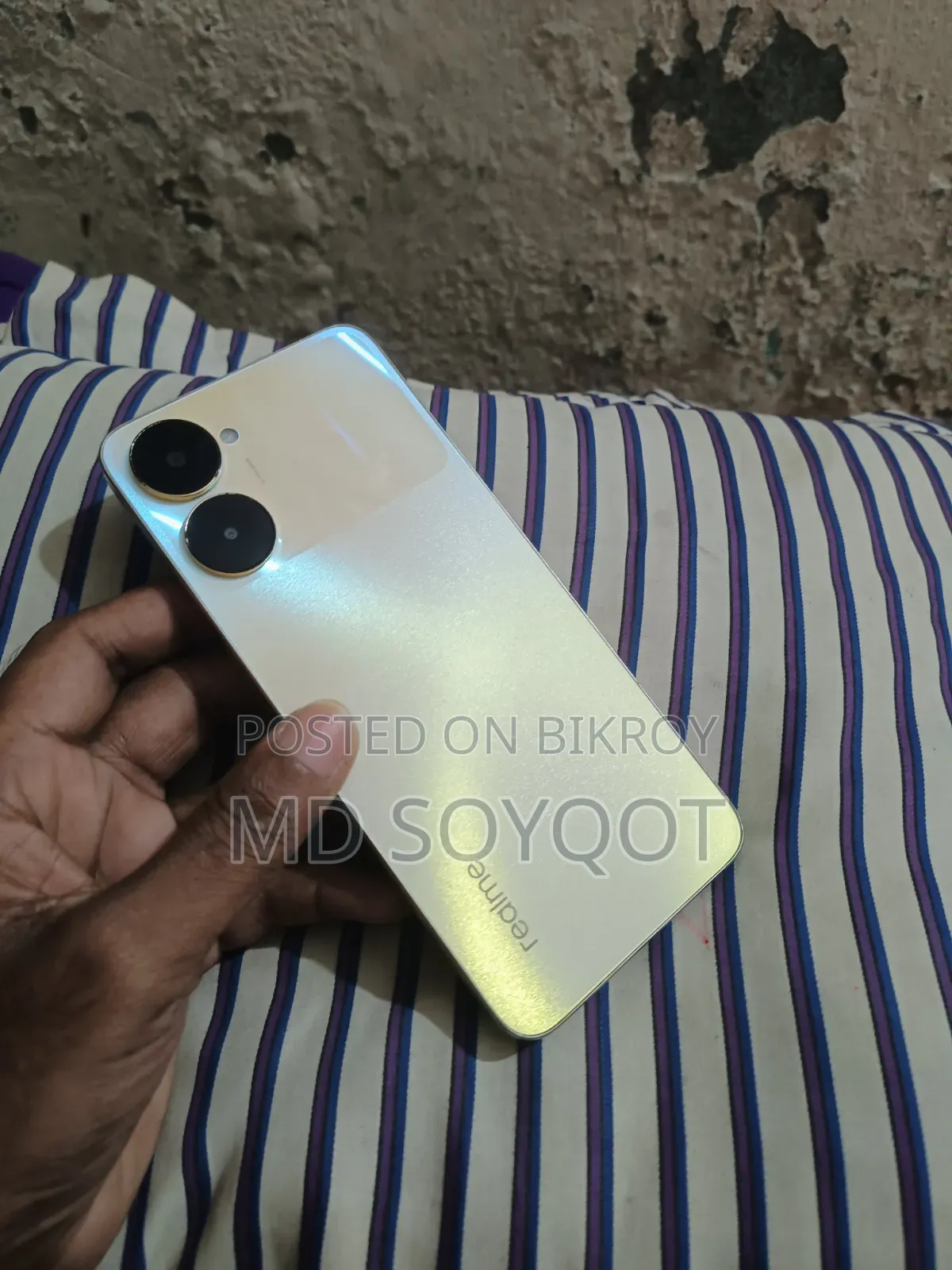 রিয়েলমি ভি৩০ ১২৮ জিবি গ্রে