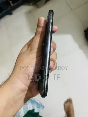 অ্যাপল আইফোন XS ৬৪ জিবি ব্ল্যাক