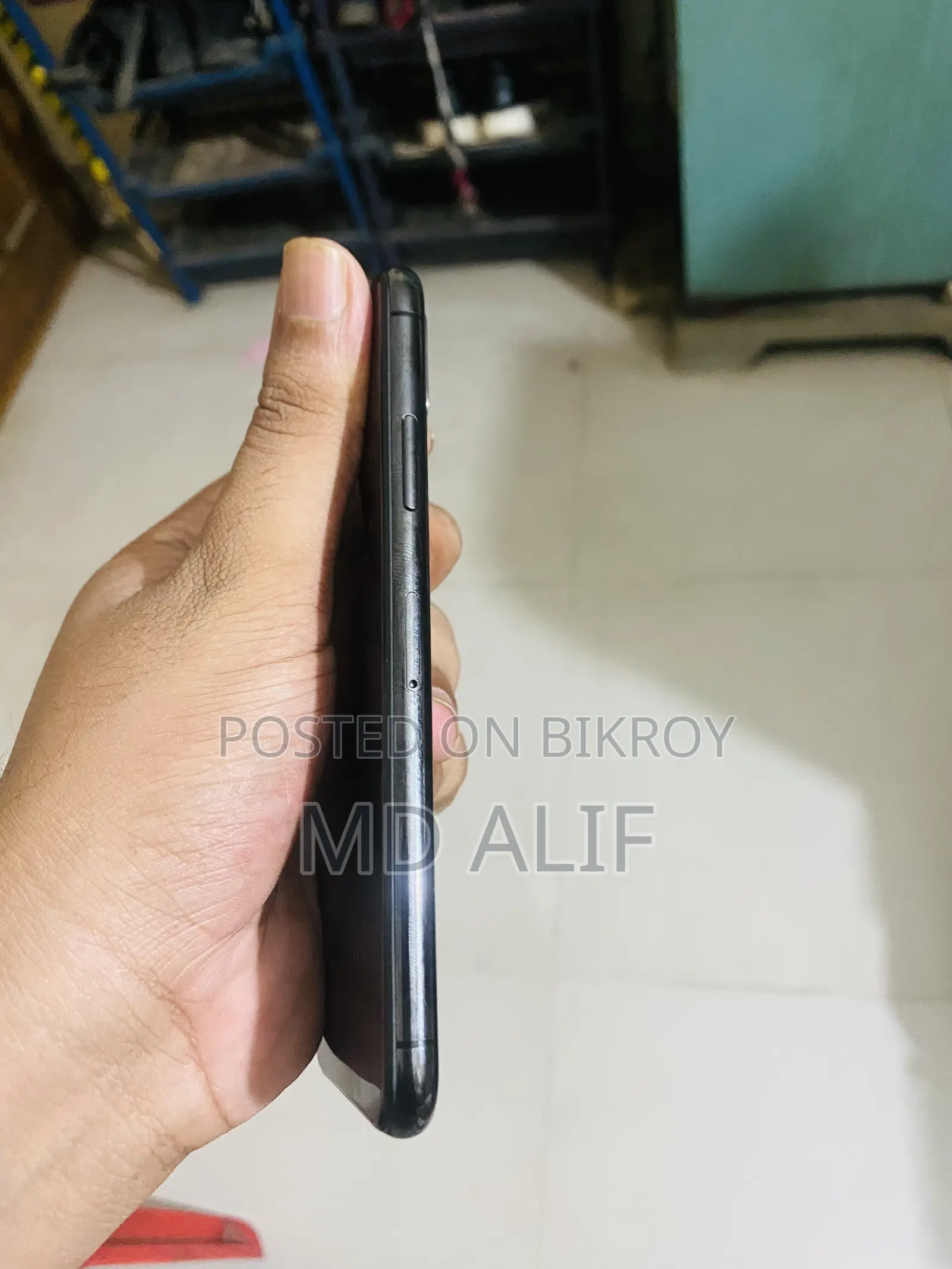 অ্যাপল আইফোন XS ৬৪ জিবি ব্ল্যাক