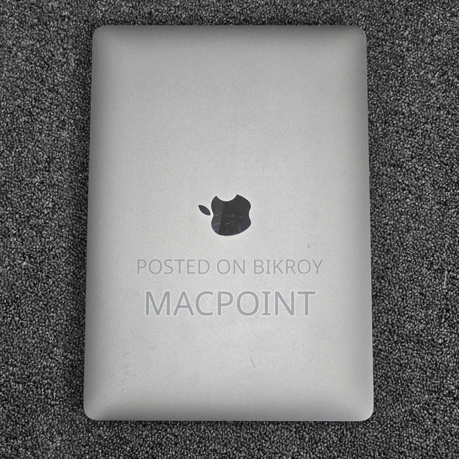 Laptop Apple MacBook Pro 2022 M2 8GB Apple M2 SSD 512GB
