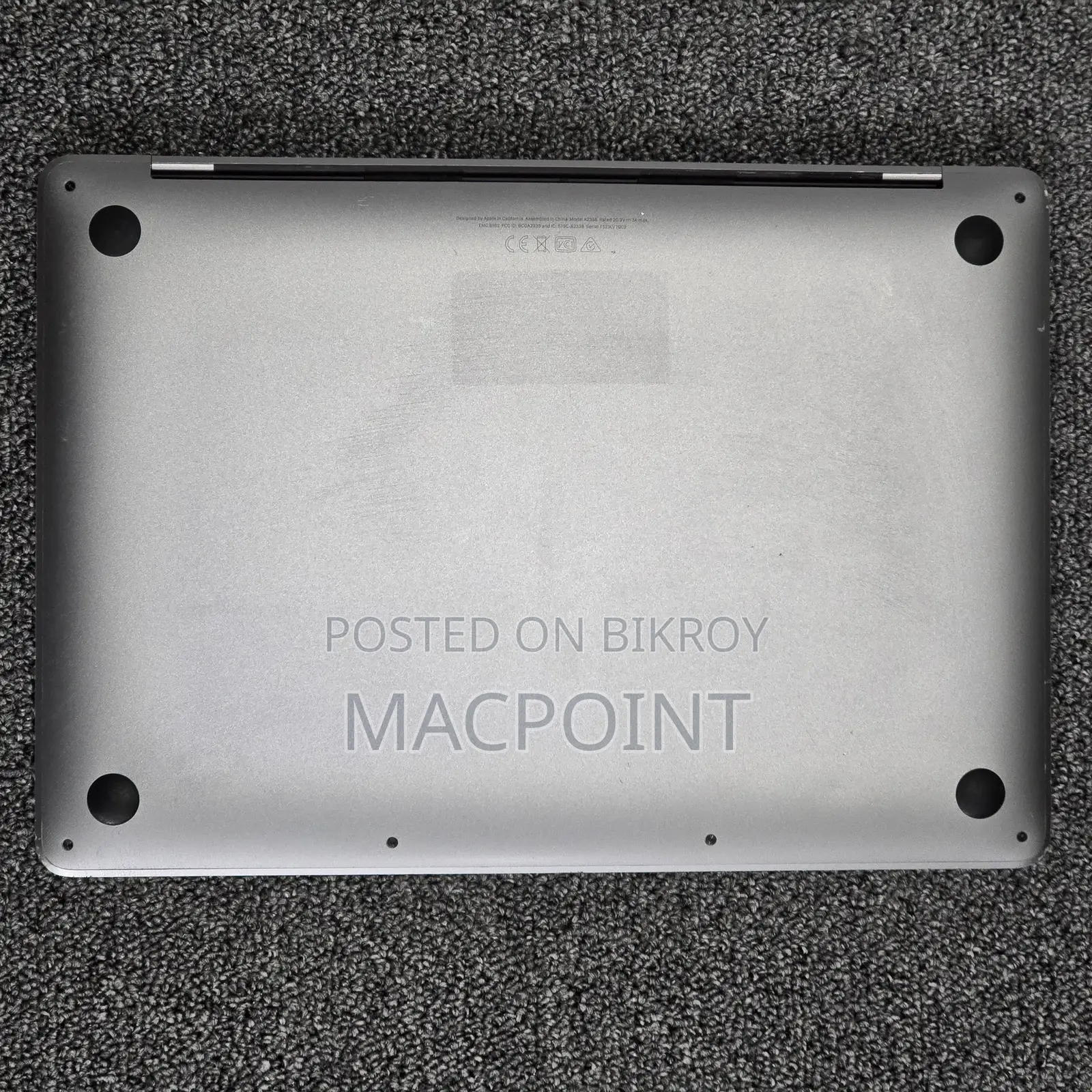 Laptop Apple MacBook Pro 2022 M2 8GB Apple M2 SSD 512GB