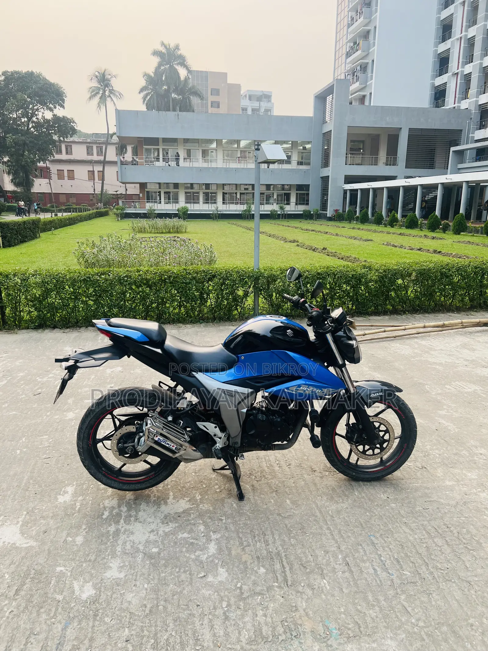 সুজুকি গিক্সার ২০২০ নীল