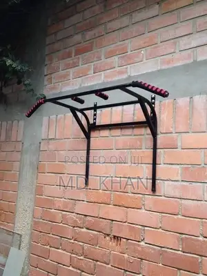 Pull Up and Chin Up Gym Bar Indoor Equipment