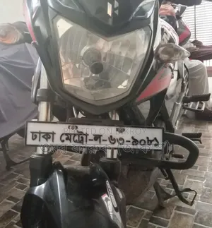 Hero Hero Hunk 150R Dual Disc ABS 2022 Black