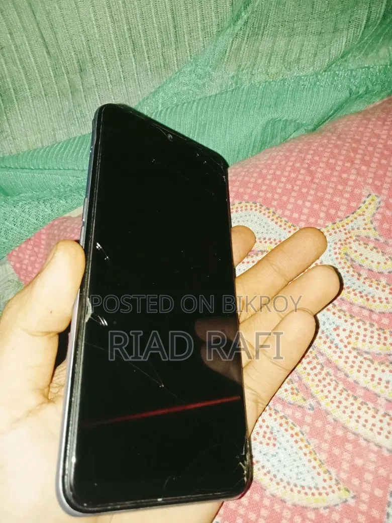 রিয়েলমি সি৩১ ৬৪ জিবি সিলভার