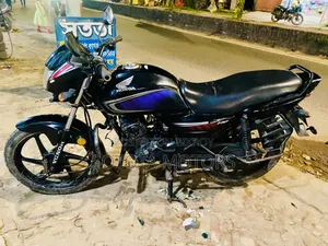 Honda Dream Neo 2016 Black