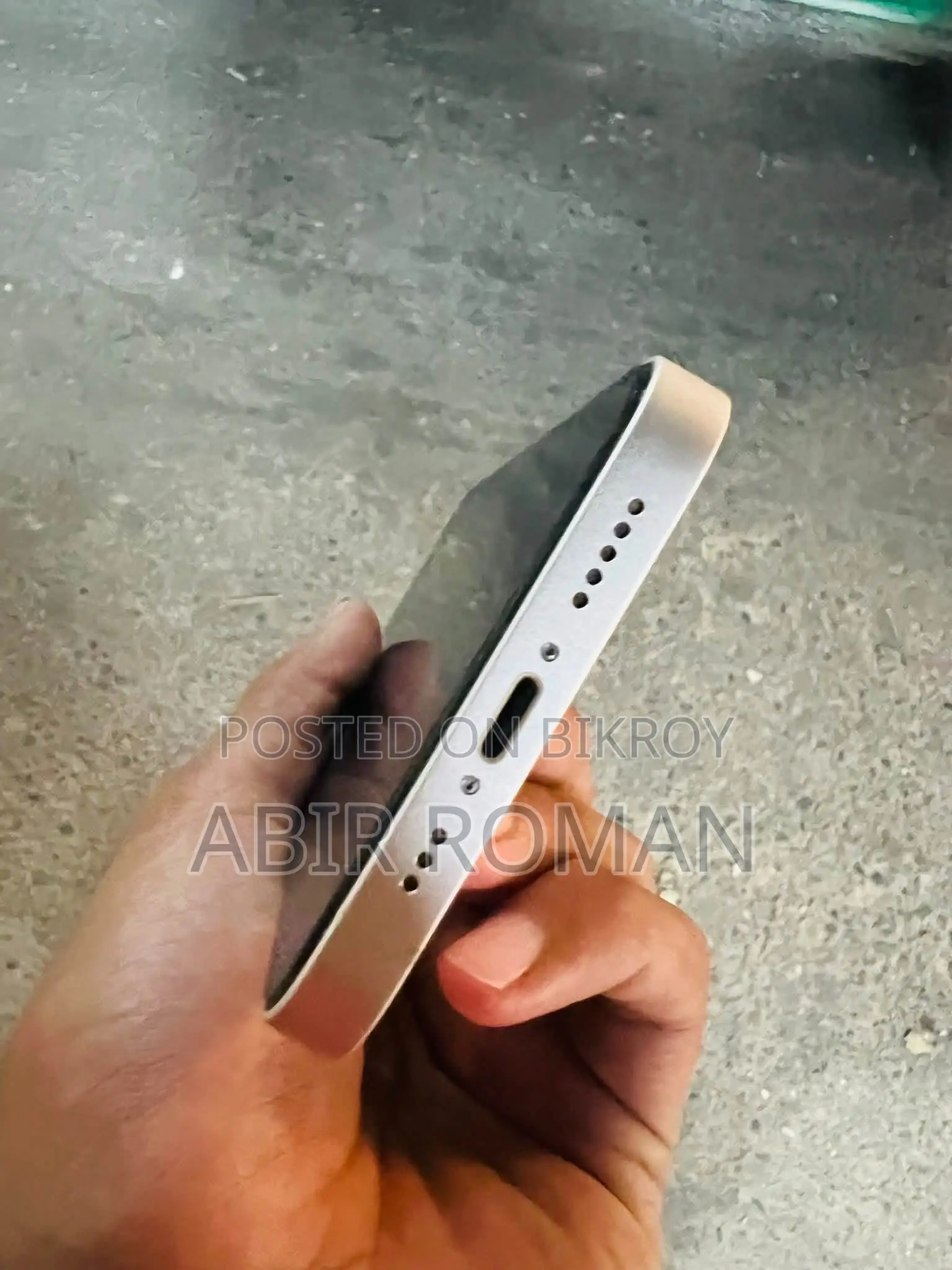 অ্যাপল আইফোন ১৩ ১২৮ জিবি হোয়াইট