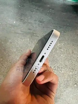 অ্যাপল আইফোন ১৩ ১২৮ জিবি হোয়াইট