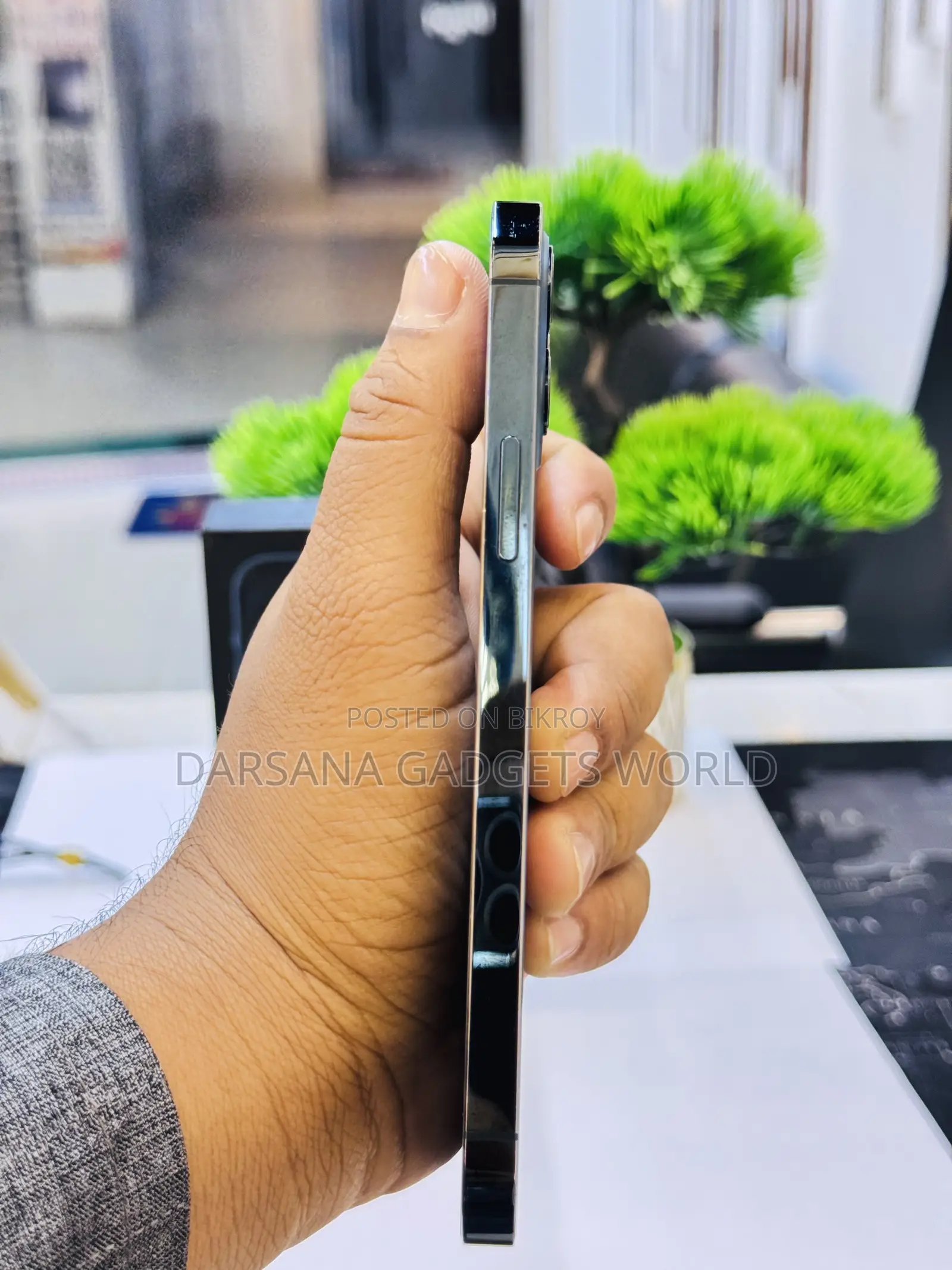 অ্যাপল আইফোন ১২ প্রো ১২৮ জিবি ব্লু