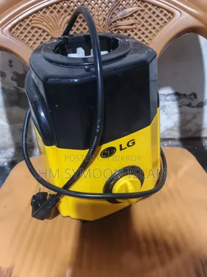 2000 Watt Blender