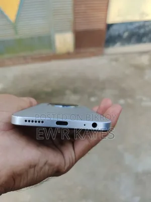 Tecno Spark 30C 128 GB Silver