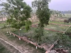 Land for sale in a scenic environment and at a low price near Dhaka in Hemayetpur
