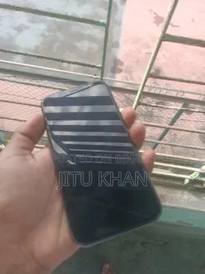 অ্যাপল আইফোন এক্সআর ১২৮ জিবি কালো