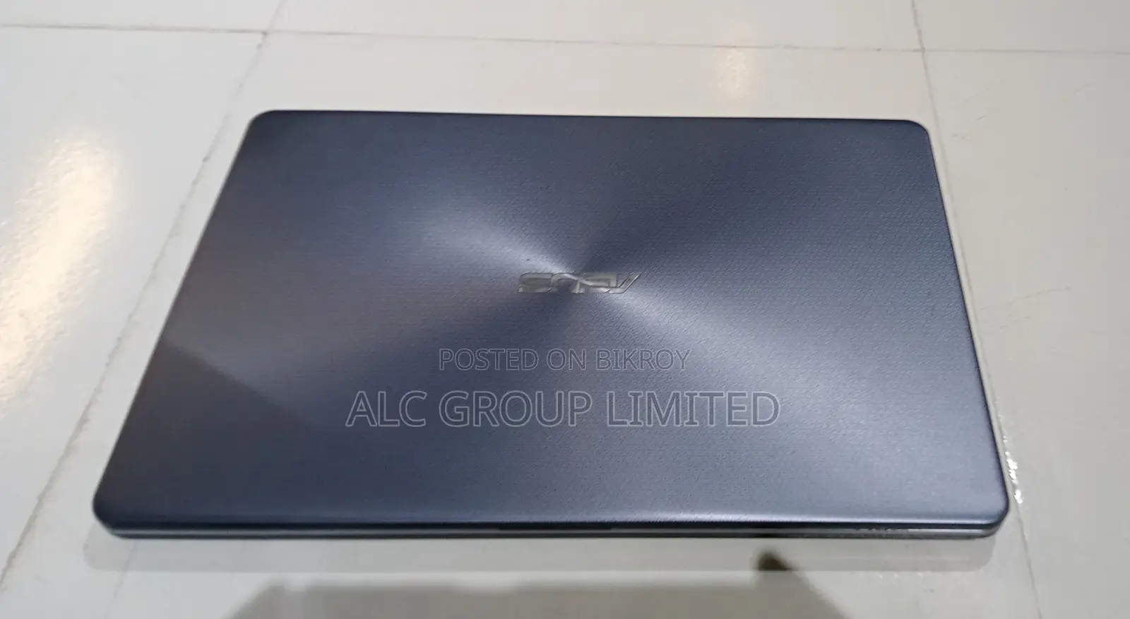 Laptop Asus VivoBook 15 X505BA 8GB AMD HDD 1TB