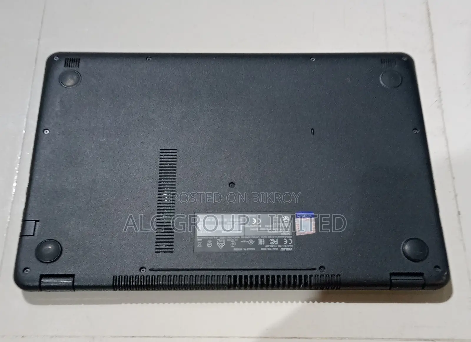 Laptop Asus VivoBook 15 X505BA 8GB AMD HDD 1TB