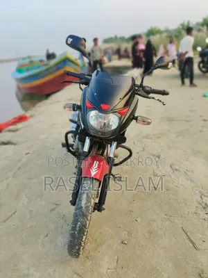 বাজাজ পালসার ১৫০ ২০১৬ কালো