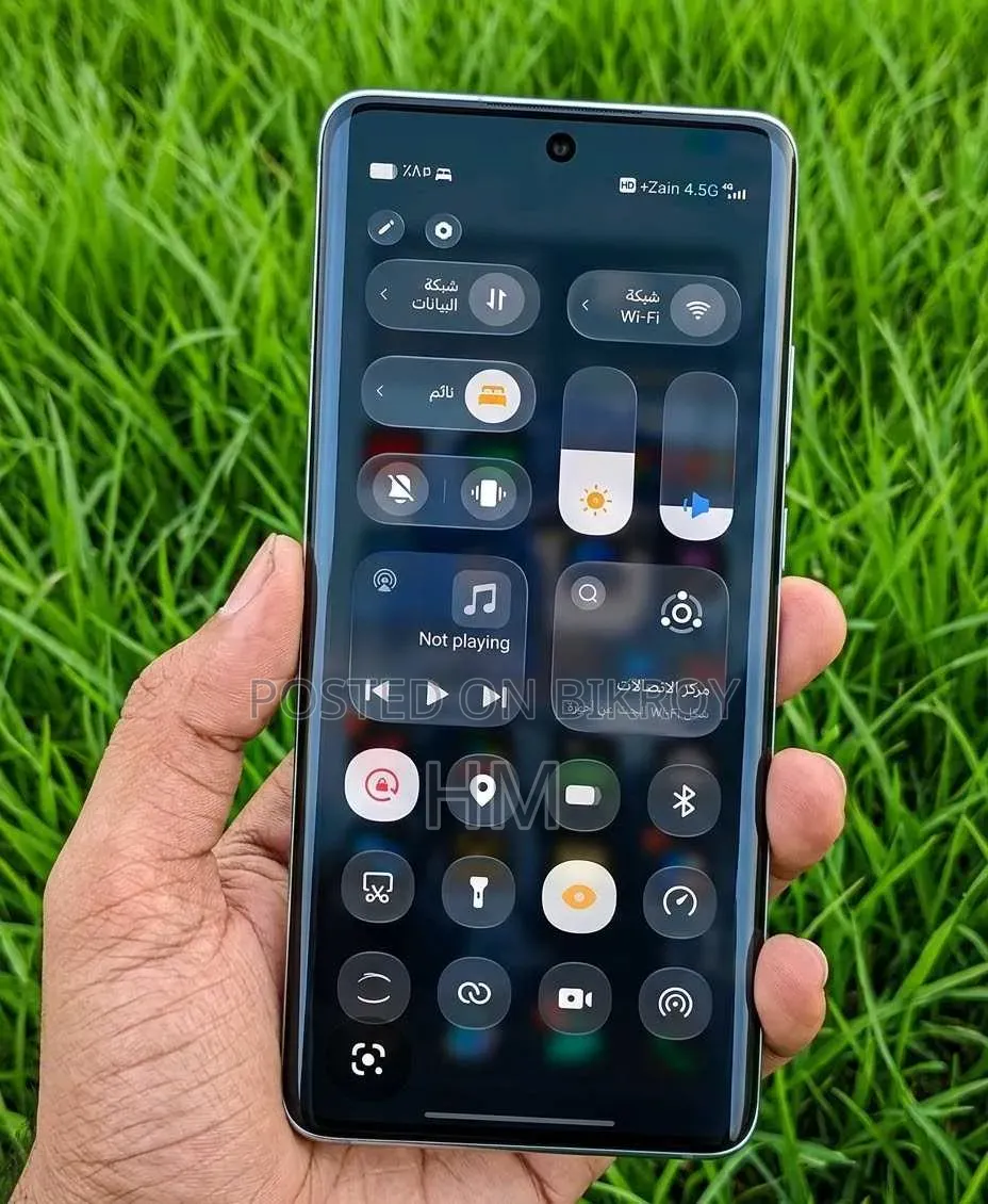 নতুন ভিভো ভি৪০ই ১২৮ জিবি গোল্ড