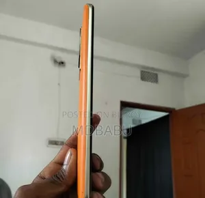 নতুন আইকিউওও ২৫৬ জিবি নীল