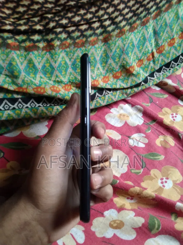 Vivo V21 128 GB Blue