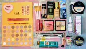 Combo Pack With Makeup Item