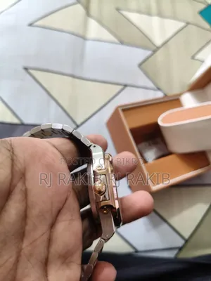 পাটেক ফিলিপ ট্রিপল এ গ্রেড ট্রু টোন ক্লোভার