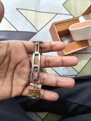 পাটেক ফিলিপ ট্রিপল এ গ্রেড ট্রু টোন ক্লোভার