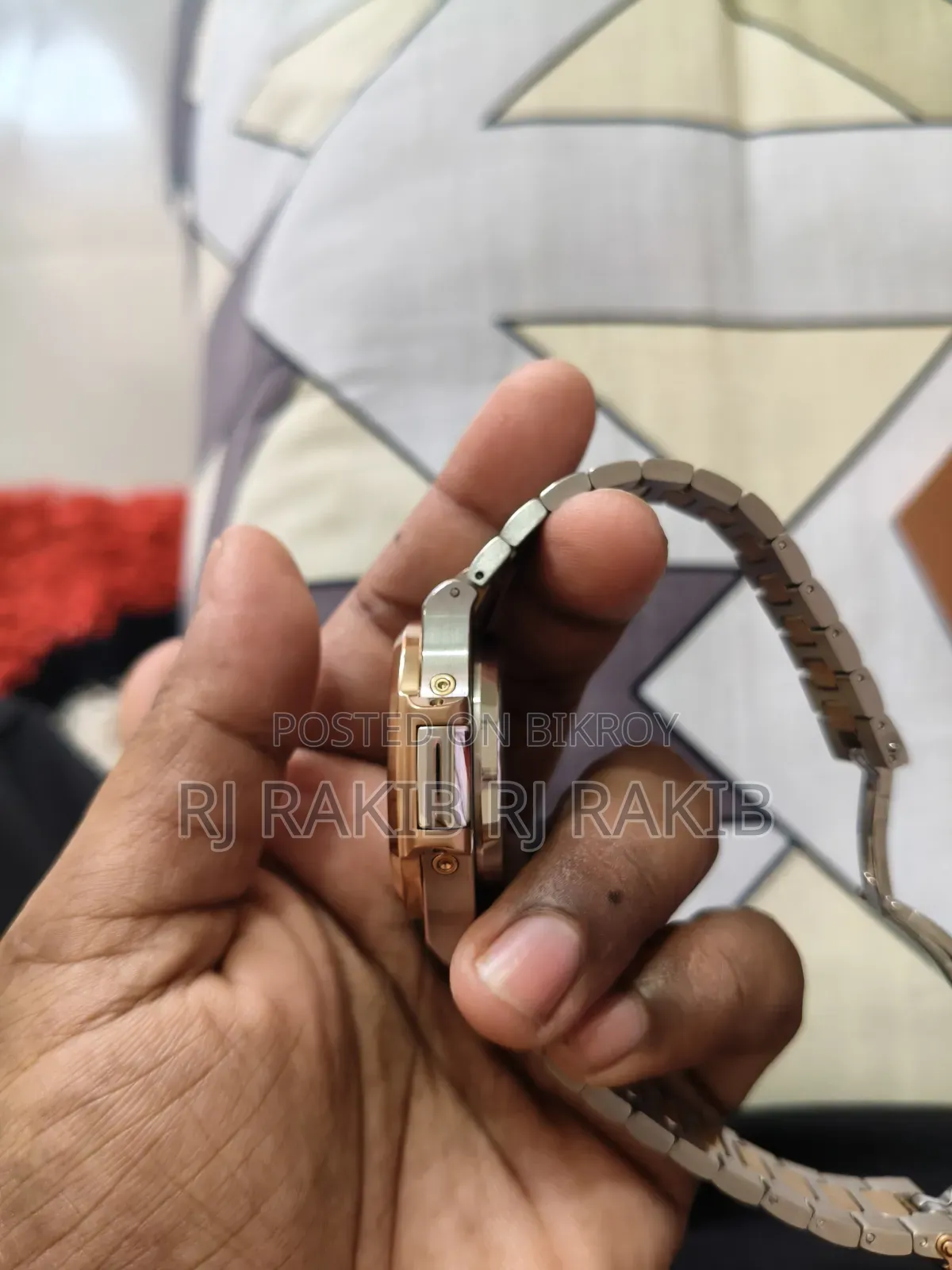 পাটেক ফিলিপ ট্রিপল এ গ্রেড ট্রু টোন ক্লোভার