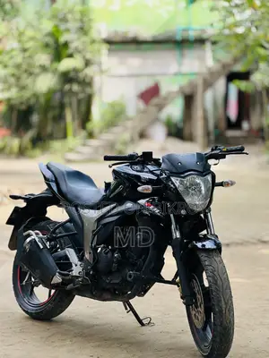 সুজুকি জিক্সার ২০২৪ ব্ল্যাক