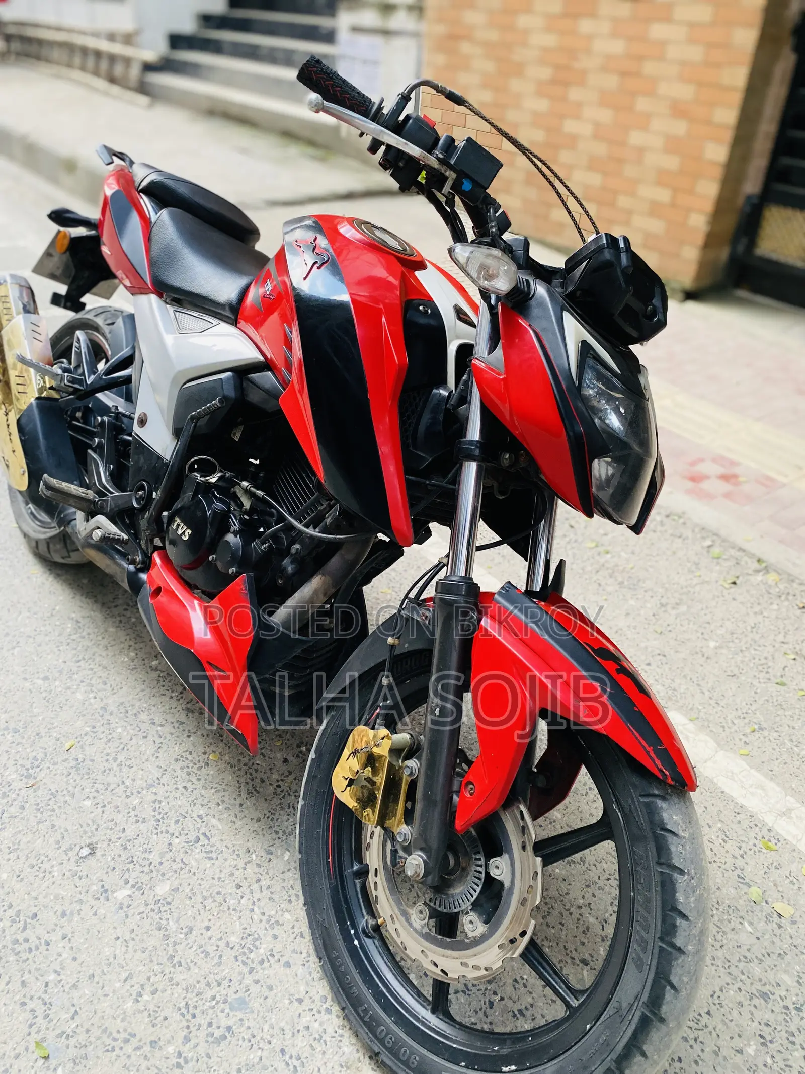 TVS Apache RTR 160 4V 2021 Red