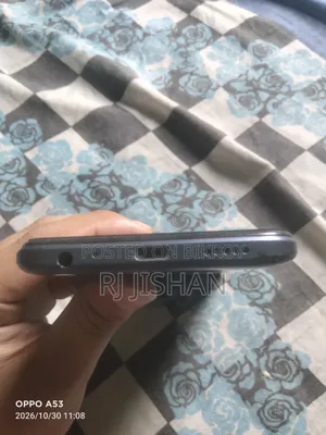 টেকনো স্পার্ক ৮সি ৬৪ জিবি ব্ল্যাক