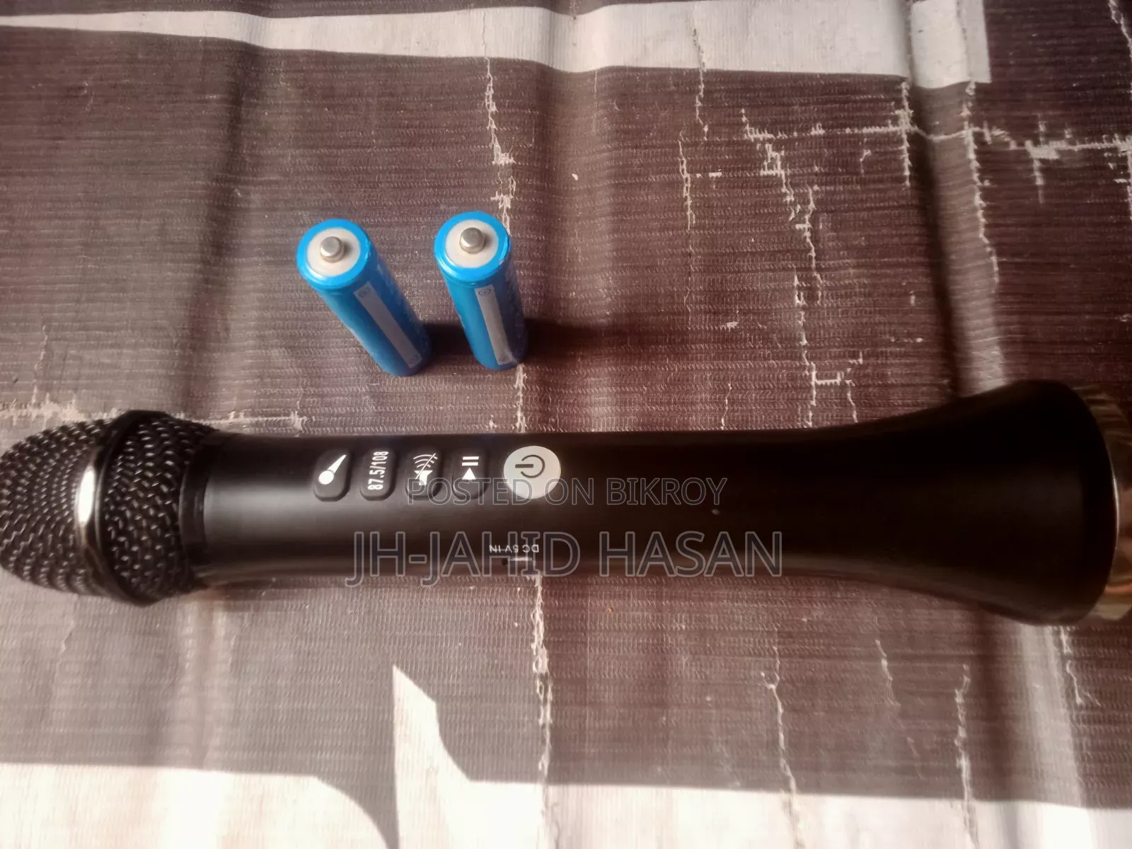 কারাওকে মাইক্রোফোন স্পিকার